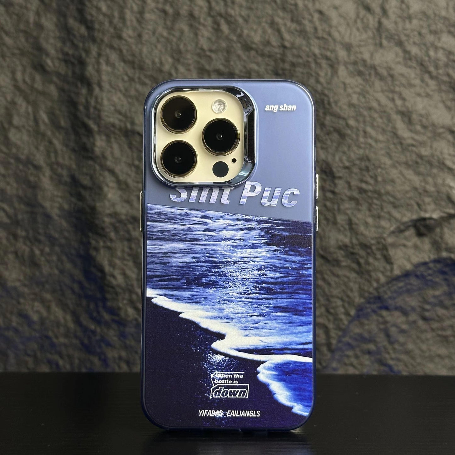 Fashionable outdoor iPhone16 case